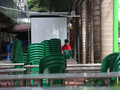 Cảnh các quán nhậu, nhà hàng được ví von là “toang” tại Hà Nội