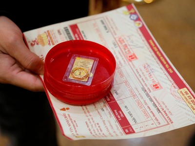 Giá vàng hôm nay ngày 17/4: Vàng cán mốc 120 triệu đồng/lượng