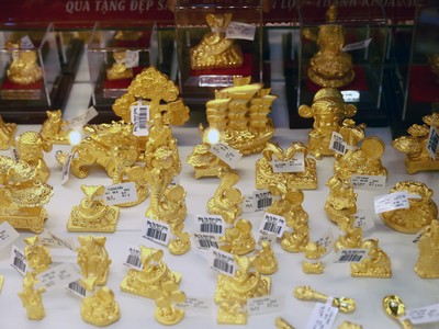 Giá vàng hôm nay ngày 6/2: Vàng trong nước quay đầu giảm "đón" Vía Thần tài