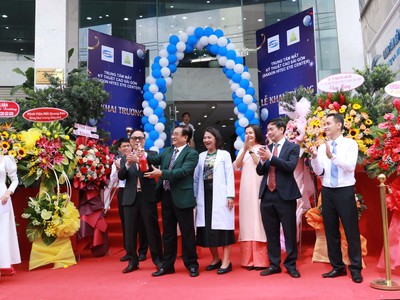 Hitec mở trung tâm điều trị mắt kỹ thuật cao tại TP.HCM 