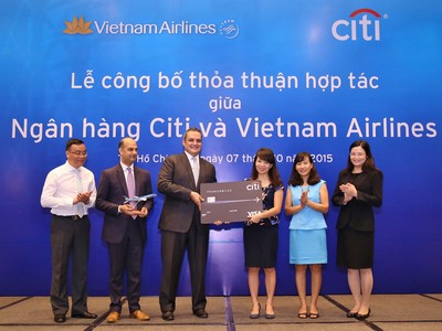Tặng dặm bay Bông Sen Vàng cho chủ thẻ Citi