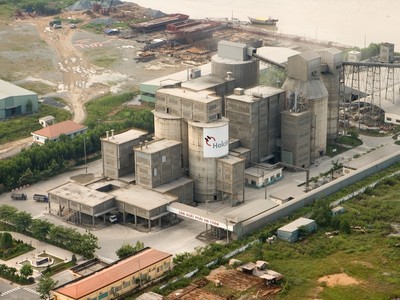 Ngành xi măng Việt Nam chứng kiến vụ sáp nhập của 2 ông lớn ngoại