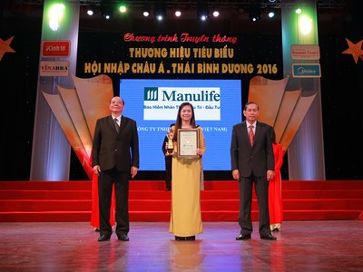 Bà Bùi Thị Kim Quy – Giám đốc phụ trách Khối nghiệp vụ Manulife Việt Nam