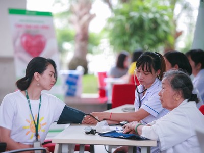 Manulife Việt Nam tổ chức nhiều hoạt động tri ân cộng đồng