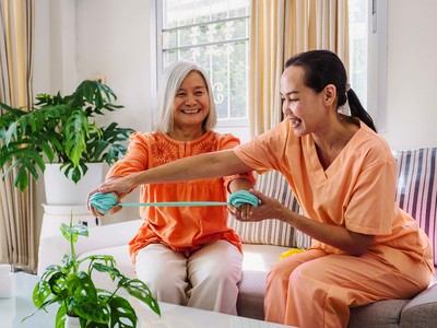 FWD ra mắt chương trình “FWD Care - Chăm sóc phục hồi”