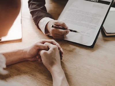 Tăng mức tiền xử phạt với hành vi không giải thích rõ ràng, đầy đủ cho bên mua bảo hiểm về quyền lợi bảo hiểm