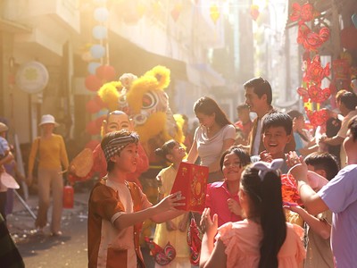 Kinh Đô tổ chức nhiều hoạt động ý nghĩa nhằm giữ gìn giá trị văn hóa truyền thống và thắp sáng những câu chuyện đêm trăng