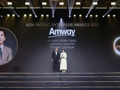 Tổng giám đốc Amway Việt Nam, vinh dự được trao giải thưởng Doanh nhân xuất sắc Châu Á 2025