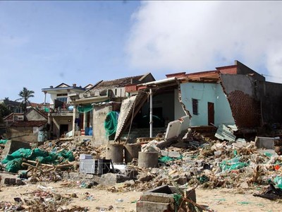 Nhiều địa phương chịu ảnh hưởng nặng nề sau cơn bão số 13. Ảnh: Internet