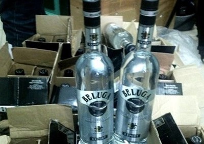 Phó Thủ tướng yêu cầu xác minh tình trạng buôn lậu rượu từ Nga về Việt Nam