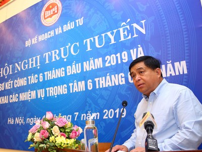 Bộ trưởng Nguyễn Chí Dũng phát biểu tại Hội nghị