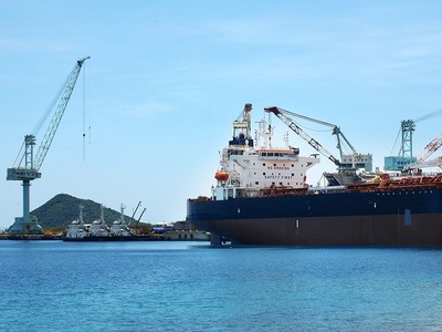 Một góc tại khu kinh tế Vân Phong hiện nay