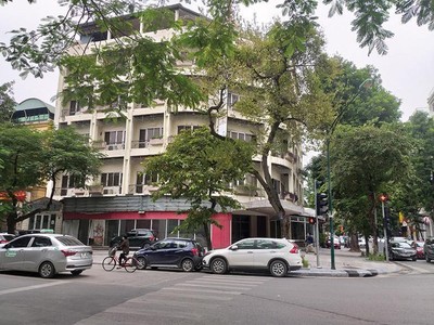 Tổng công ty Đường sắt Việt Nam vẫn chưa thu hồi được khu đất tại 80 - Lý Thường Kiệt và 22- Phan Bội Châu (Hà Nội).