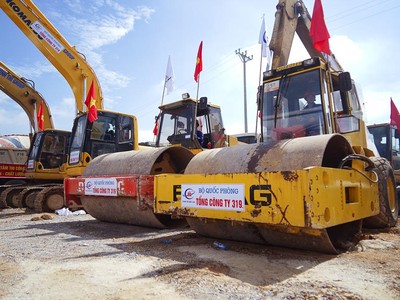 Việc khởi công được phần lớn các gói thầu xây lắp thuộc 3 dự án thành phần cao tốc Bắc - Nam phía Đông chuyển đổi hình thức đầu tư từ PPP sang đầu tư công đã giúp Bộ GTVT giải ngân được một lượng vốn khá lớn trong tháng 11/2020.