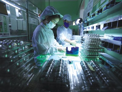 Chính sách và hoạt động khen thưởng nhân viên cần gắn với hiệu quả hoạt động của công ty trong dài hạn hơn là trong ngắn hạn