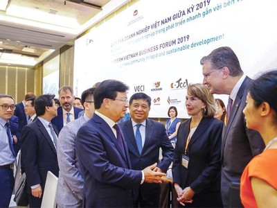 Việt Nam đang có ưu thế để thu hút dòng vốn đầu tư chuyển dịch.