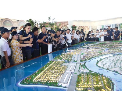 Lễ mở bán dự án Aqua City của Novaland tại Đồng Nai. Ảnh: Lê Toàn