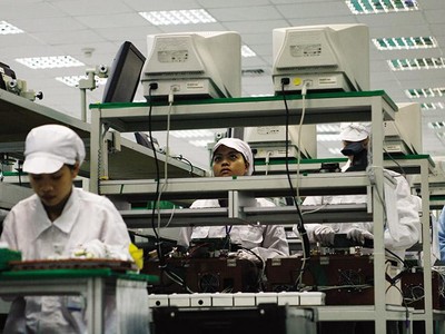 Dây chuyền sản xuất tại nhà máy của Công ty Foxconn ở tỉnh Bắc Giang. Ảnh: Đức Thanh