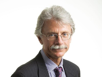 Ông Tony Foster, Luật sư điều hành Văn phòng luật Freshfields Bruckhaus Deringer LLP tại Việt Nam.