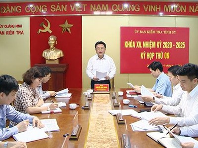 Uỷ ban kiểm tra Tỉnh ủy Quảng Ninh giao Ban Thường vụ Huyện ủy Vân Đồn chỉ đạo việc kỷ luật 3 cán bộ xã liên quan đến vụ vi phạm đổ đất trái phép của Công ty Phương Đông. Ảnh: Nguồn ảnh - baoquangninh.com.vn
