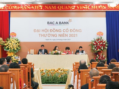 Đại hội đồng cổ đông thường niên 2021 của BAC A BANK đã thành công tốt đẹp