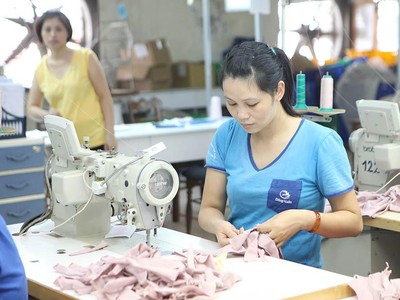 Hàng dệt may là một trong những ngành hàng tăng trưởng tốt và đạt giá trị lớn. Ảnh: Chí Cường.