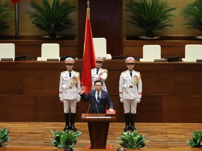 Ông Vương Đình Huệ tuyên thệ nhậm chức Chủ tịch Quốc hội khóa XV, chiều 20/7 (Ảnh: Duy Linh)