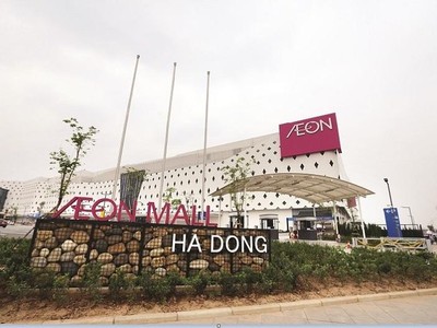 Làn sóng Covid-19 lần thứ tư khiến các sàn bán lẻ thêm khó khăn. Ảnh: Đức Thanh