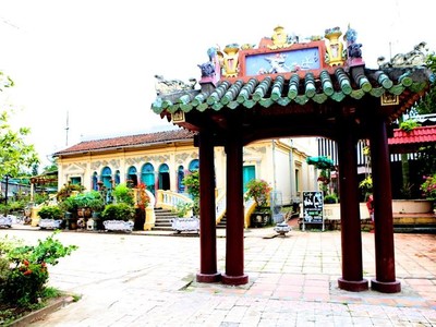 Vẻ quyến rũ của ngôi nhà cổ đẹp nhất xứ Tây Đô