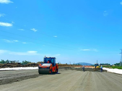 Thi công cao tốc Bắc - Nam phía Đông đoạn qua Thanh Hóa. (ảnh: Đình Quang).