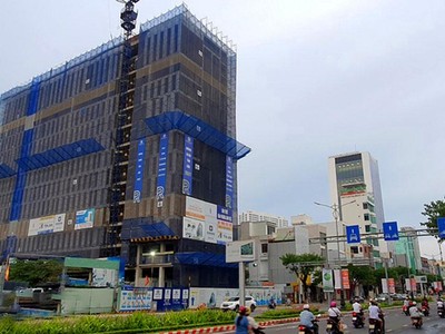 Dự án The Summit Building nằm trên đường Nguyễn Văn Linh, giữa trung tâm Đà Nẵng.