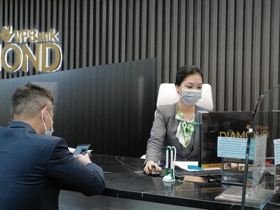 Lãi suất trái phiếu ngân hàng phát hành dù khá thấp nhưng vẫn đắt hàng.