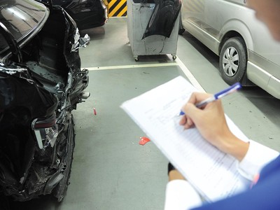 Dịch bệnh diễn biến kéo dài tác động tiêu cực tới hiệu quả kinh doanh của các doanh nghiệp khối phi nhân thọ. Ảnh: Dũng Minh 