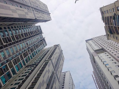 Hàng tồn bất động sản chủ yếu nằm ở phân khúc căn hộ có giá trên 35 triệu đồng/m2, nhà đất có giá hơn 100 triệu đồng/m2.