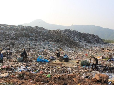 Bãi rác Khánh Sơn, Đà Nẵng ô nhiễm nặng nề trong nhiều năm qua. Ảnh: P.V