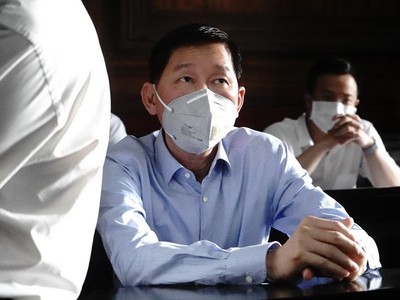 Bị cáo Trần Vĩnh Tuyến lãnh án 6 năm tù về tội vi phạm quy định về quản lý, sử dụng tài sản Nhà nước gây thất thoát lãng phí.