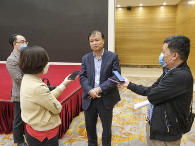 Theo Thứ trưởng Đỗ Thắng Hải, Nhà máy Lọc hóa dầu Nghi Sơn hiện cung ứng khoảng 30-35% thị phần xăng dầu tại Việt Nam, vậy nên khi cắt giảm công suất, chắc chắn có tác động nhất định đến một số doanh nghiệp đầu mối kinh doanh xăng dầu trong nước