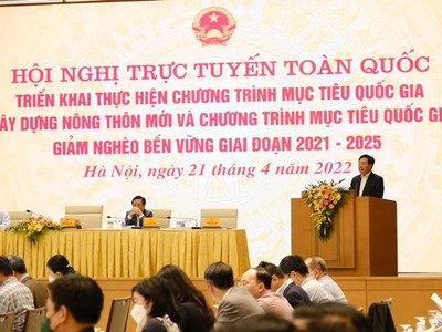Phó thủ tướng Thường trực Phạm Bình Minh chủ trì Hội nghị trực tuyến toàn quốc triển khai thực hiện Chương trình mục tiêu quốc gia xây dựng nông thôn mới và Chương trình mục tiêu quốc gia giảm nghèo bền vững giai đoạn 2021 – 2025, sáng 21/4. (Ảnh: Hồ Hạ)