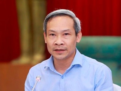 Ông Phan Đức Hiếu, Uỷ viên Thường trực Uỷ Ban kinh tế của Quốc hội