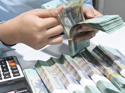 Kiểm soát lạm phát là mục tiêu quan trọng hàng đầu của chính sách tiền tệ. 