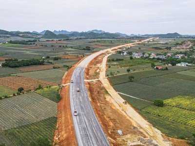 Thủ tướng chỉ thị nâng cao chất lượng xây dựng kế hoạch đầu tư công năm 2023