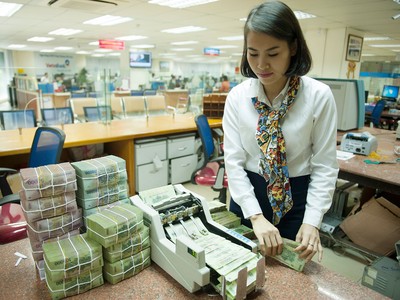 Lãi suất huy động trung bình kỳ hạn 12 tháng tại các ngân hàng hiện là 8,49%/năm