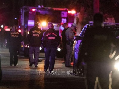 Cảnh sát điều tra tại hiện trường vụ nổ súng ở Houston, bang Texas, Mỹ, ngày 28/1/2019. Ảnh minh họa: AP/TTXVN