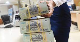 Dòng tiền nhà đất “bị động”