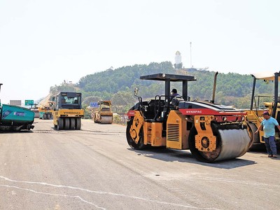 Quốc hội đang sửa đổi Luật Đấu thầu, trong đó dự kiến bổ sung thêm đối tượng điều chỉnh. Ảnh: Đức Thanh 