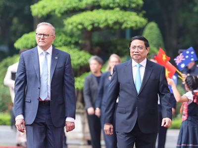 Thủ tướng Phạm Minh Chính chào đón Thủ tướng Australia Anthony Albanese lần đầu tiên thăm chính thức Việt Nam - Ảnh: VGP/Nhật Bắc