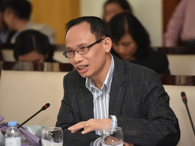 TS. Cấn Văn Lực, Chuyên gia kinh tế trưởng BIDV, Thành viên Hội đồng Tư vấn Chính sách Tài chính - tiền tệ Quốc gia