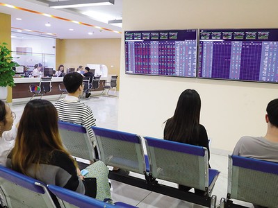 Nhóm các công ty chứng khoán top đầu đang “cấp tập” cho đợt tăng vốn những tháng cuối năm 2023, đầu năm 2024