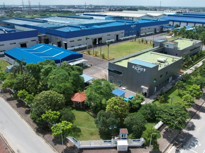 Việt Nam đang có 414 khu công nghiệp, trong đó có 4 khu chế xuất, với tổng diện tích đất công nghiệp là 89.126 ha.