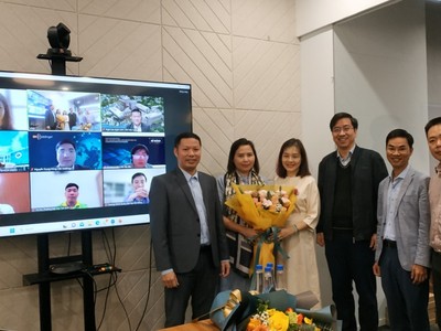 13 thành viên Ban Thường trực nhiệm kỳ mới ra mắt (online và offline).